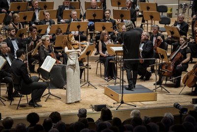Mira Foron, Geigerin und Stipendiatin der Mozart Gesellschaft Dortmund im Konzerthaus Dortmund