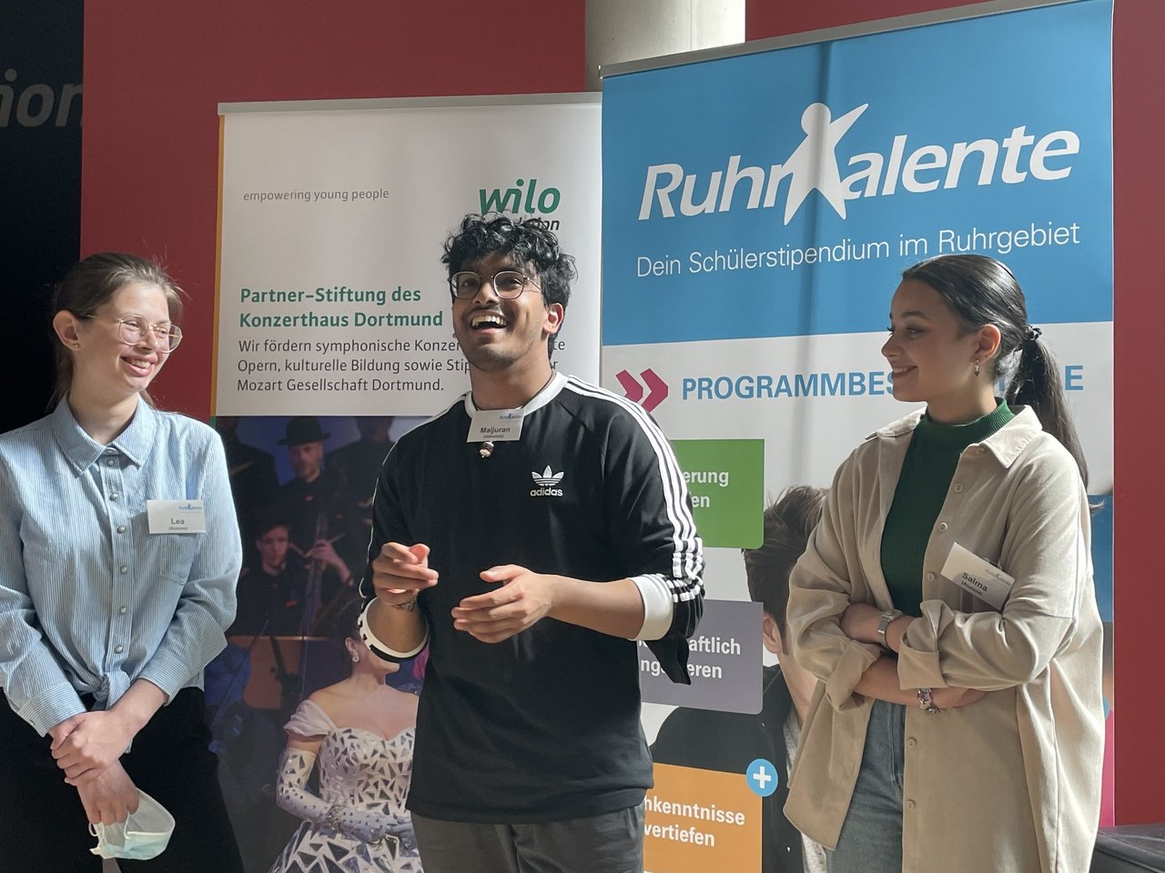 Schülerstipendiaten der RuhrTalente im Konzerthaus Dortmund