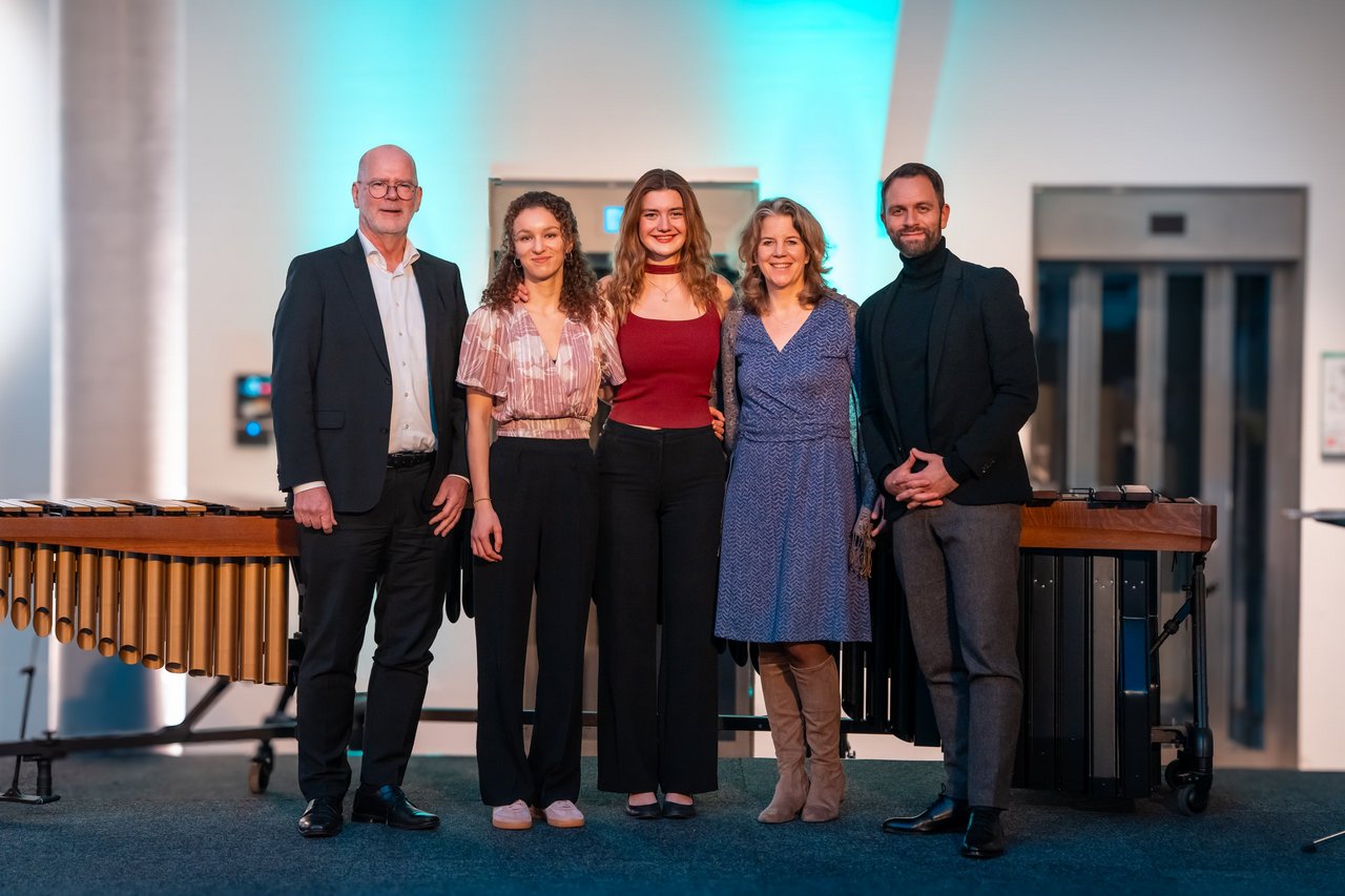 Wolfgang Mertineit (Wilo-Foundation), Clara de Groote, Marie Hauzel, Karen Ann Bode (Mozart Gesellschaft Dortmund), David Höltgen (Wilo-Foundation)