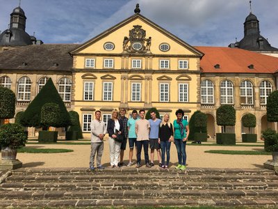 Neues Förder&shy;projekt: Sommer&shy;Musik&shy;Akademie Schloss Hundis&shy;burg