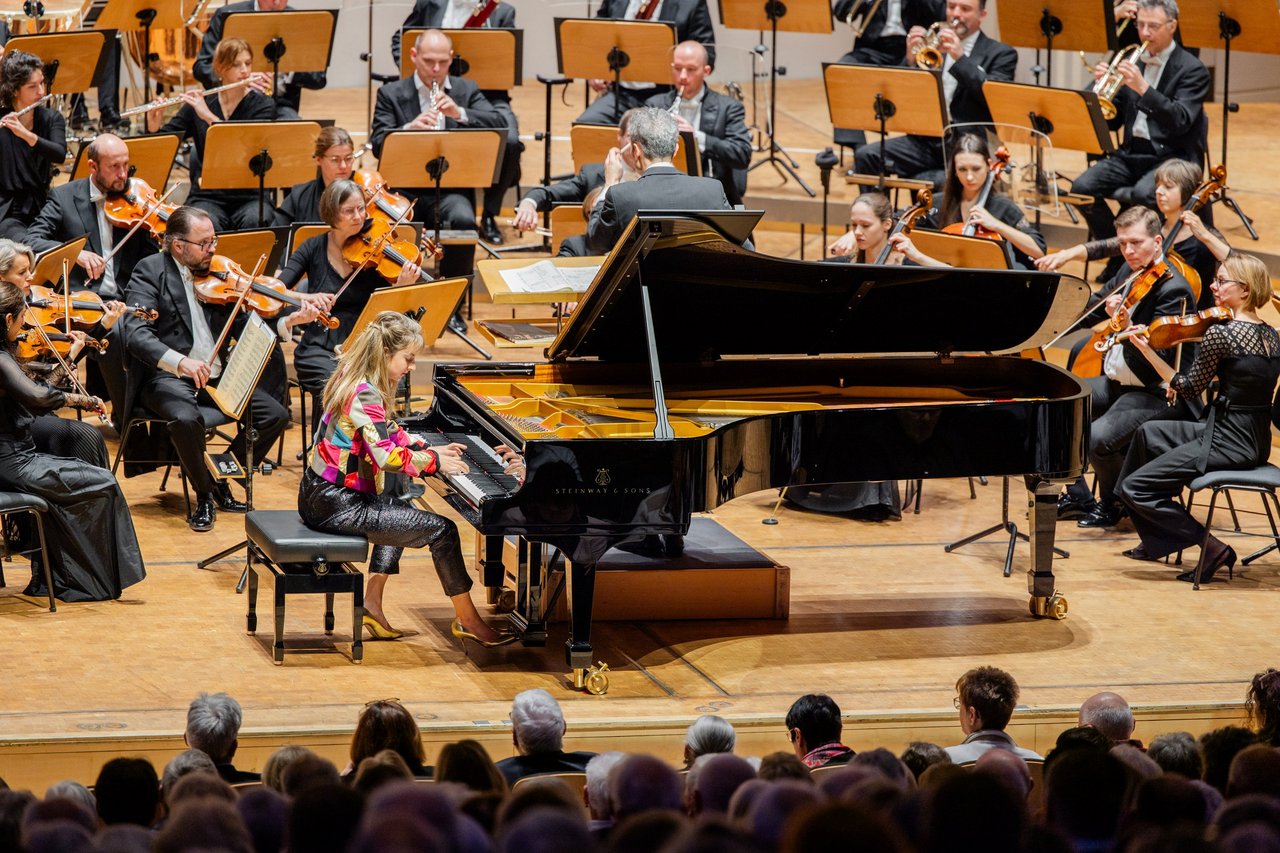 Lise de la Salle bei einem Konzert im Konzerthaus Dortmund mit den Jenaer Philharmonikern
