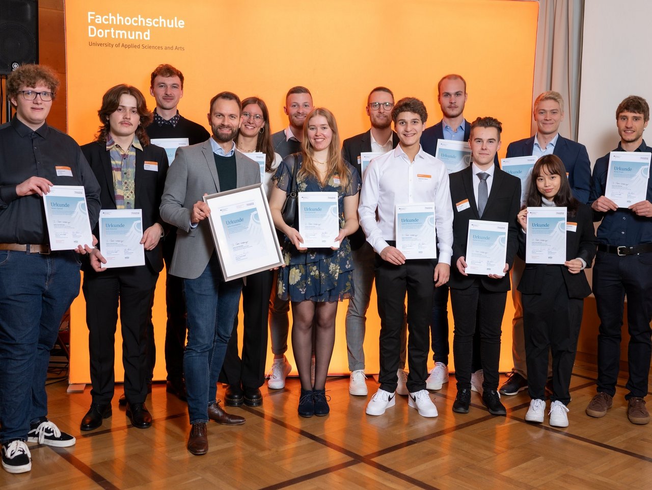 Gruppenfoto der von der Wilo-Foundation geförderten Deutschland­stipendiaten