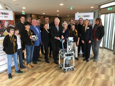 Jugend-Roboter&shy;wettbewerb „WRO“ 2021 in Dortmund?