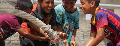 Nothilfe: Sicheres Trink&shy;wasser für Flüchtlinge