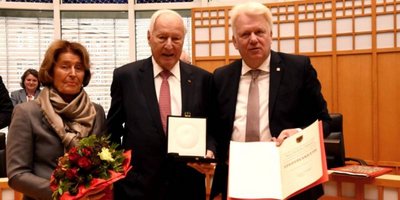 Dr. Jochen Opländer erhält Dortmunder Stadtplakette