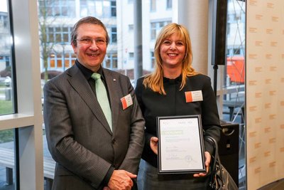 Studierende der FH Dortmund freuen sich über Deutschland-Stipendium