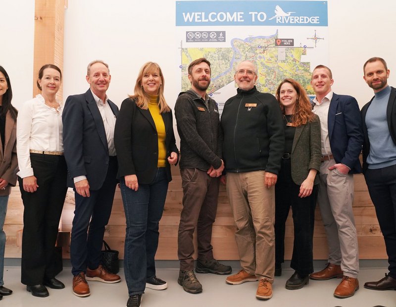 Exploring water with all the senses: the wet lab classroom