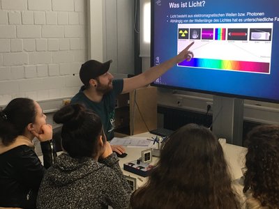 START-Schüler erkunden die TU Dortmund