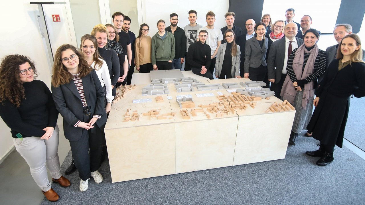Gruppenbild der Abschlusspräsentation