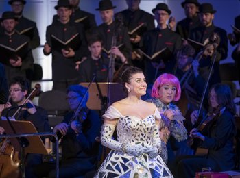 Cecilia Bartoli in La Cenerentola